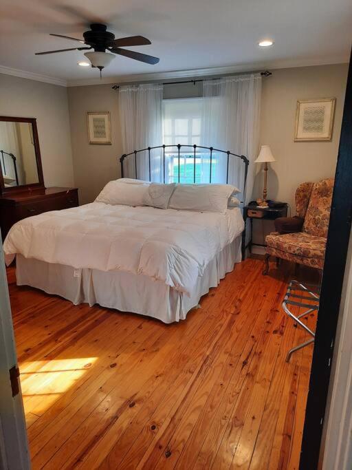 Charming Cottage On A City Farm! Lexington Extérieur photo