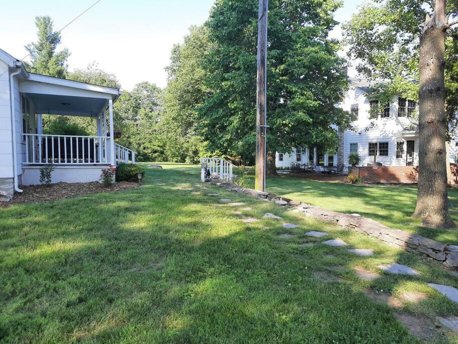 Charming Cottage On A City Farm! Lexington Extérieur photo